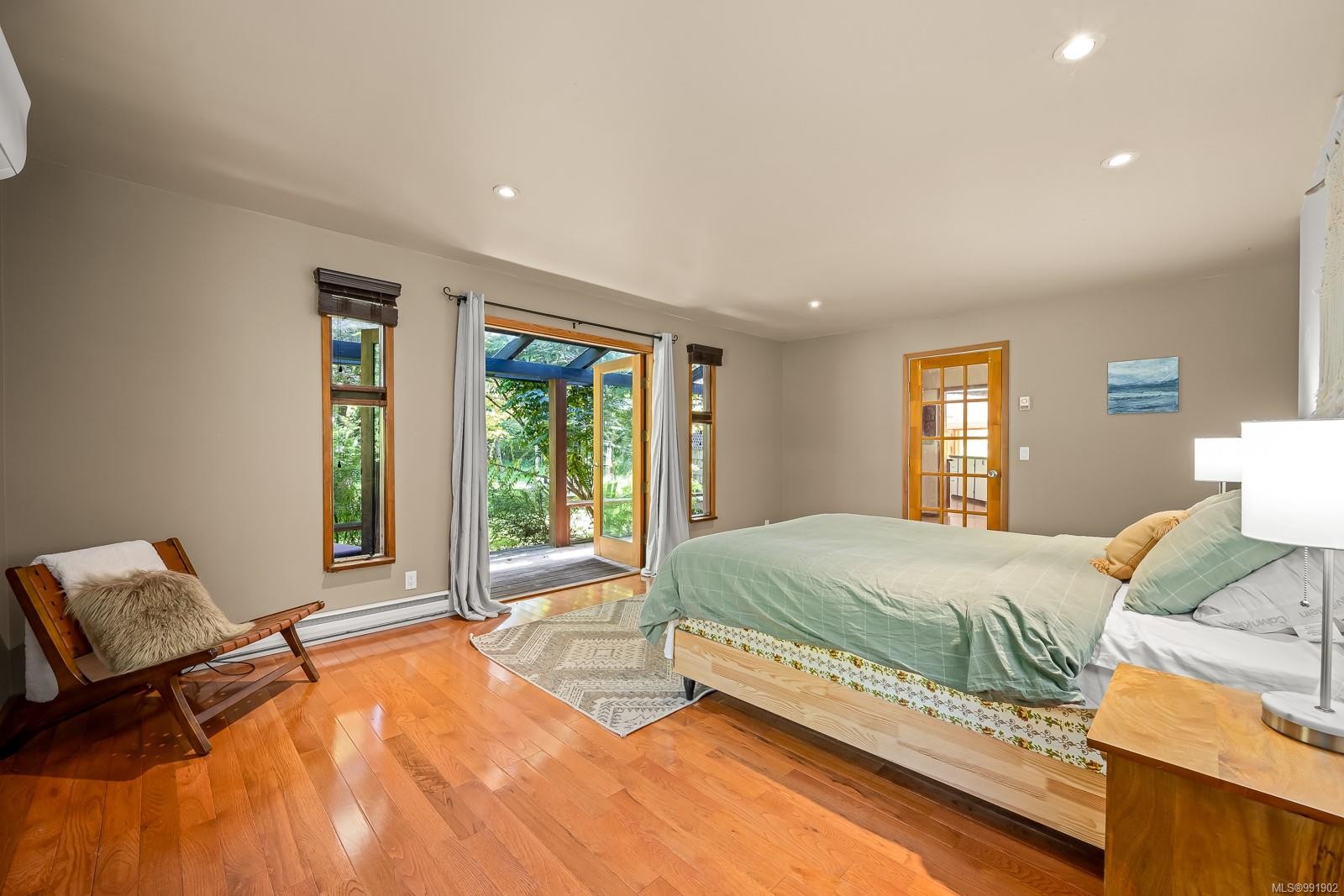 









1885


Central

Rd,
Hornby Island,




BC
V0R 1Z0

