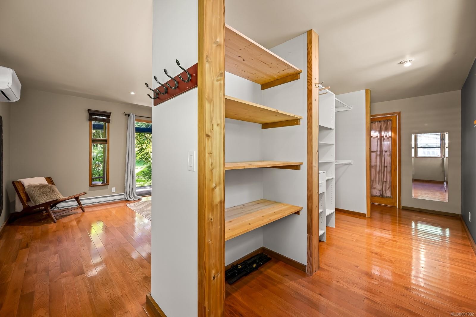 









1885


Central

Rd,
Hornby Island,




BC
V0R 1Z0

