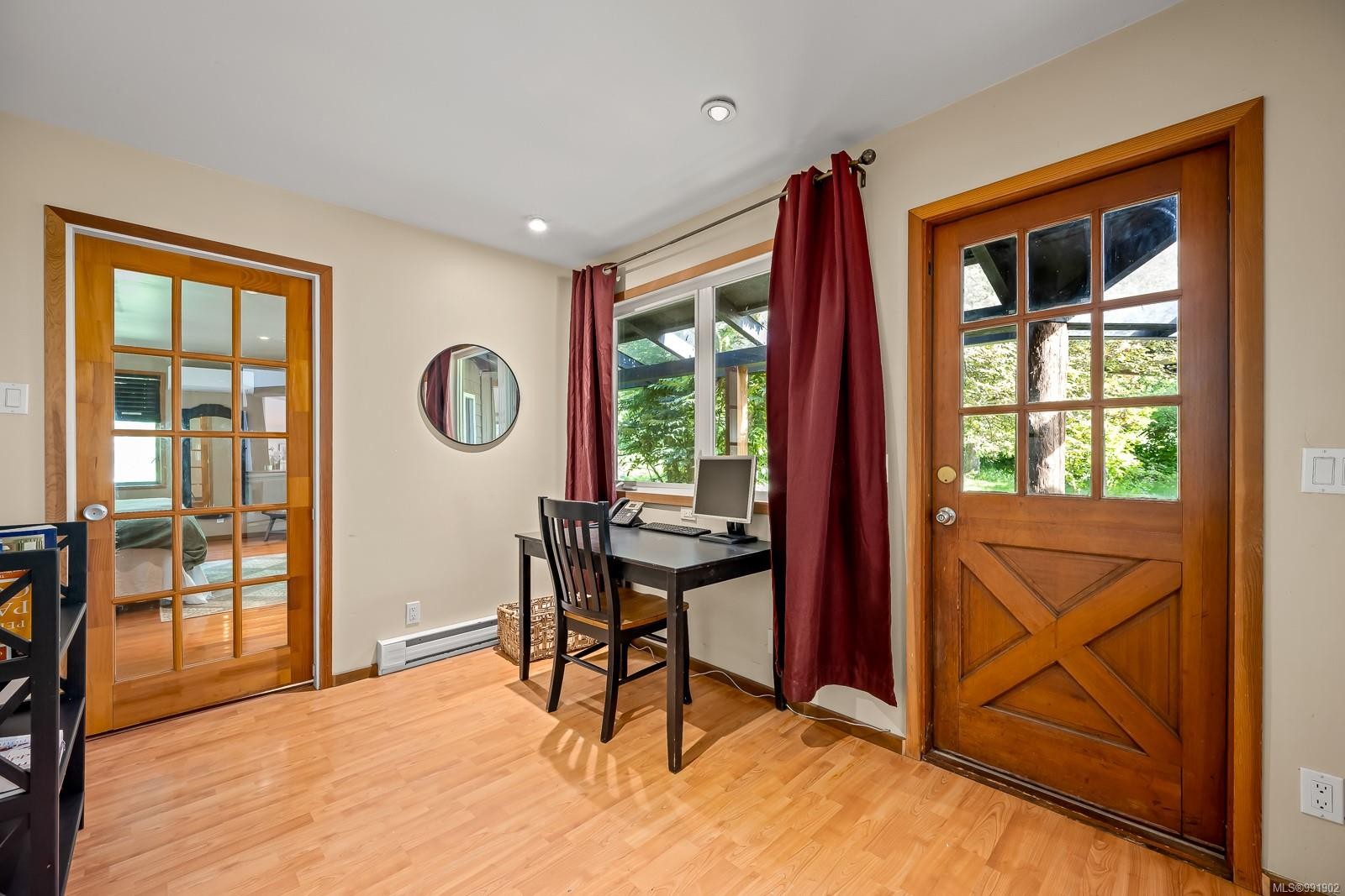 









1885


Central

Rd,
Hornby Island,




BC
V0R 1Z0

