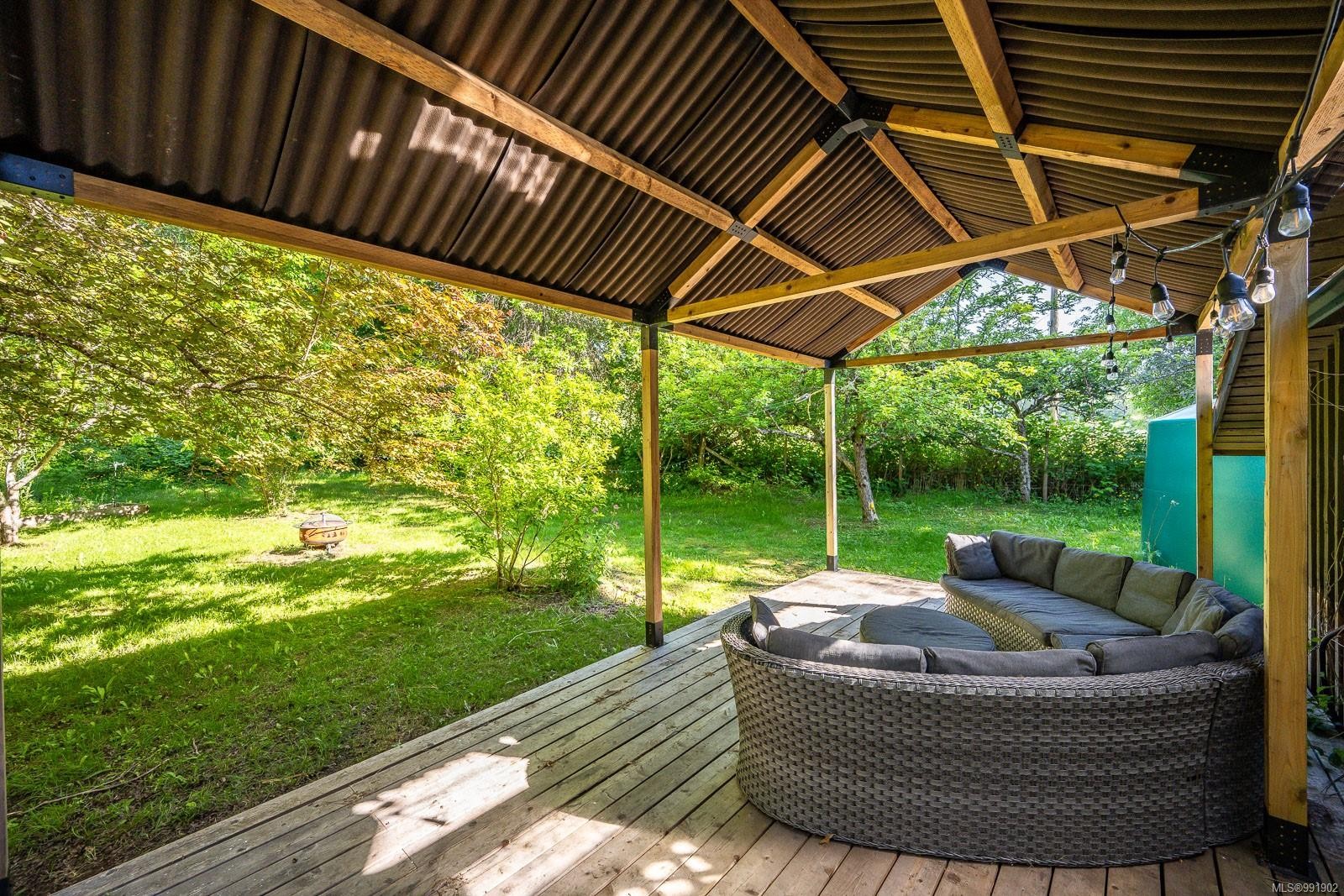 









1885


Central

Rd,
Hornby Island,




BC
V0R 1Z0


