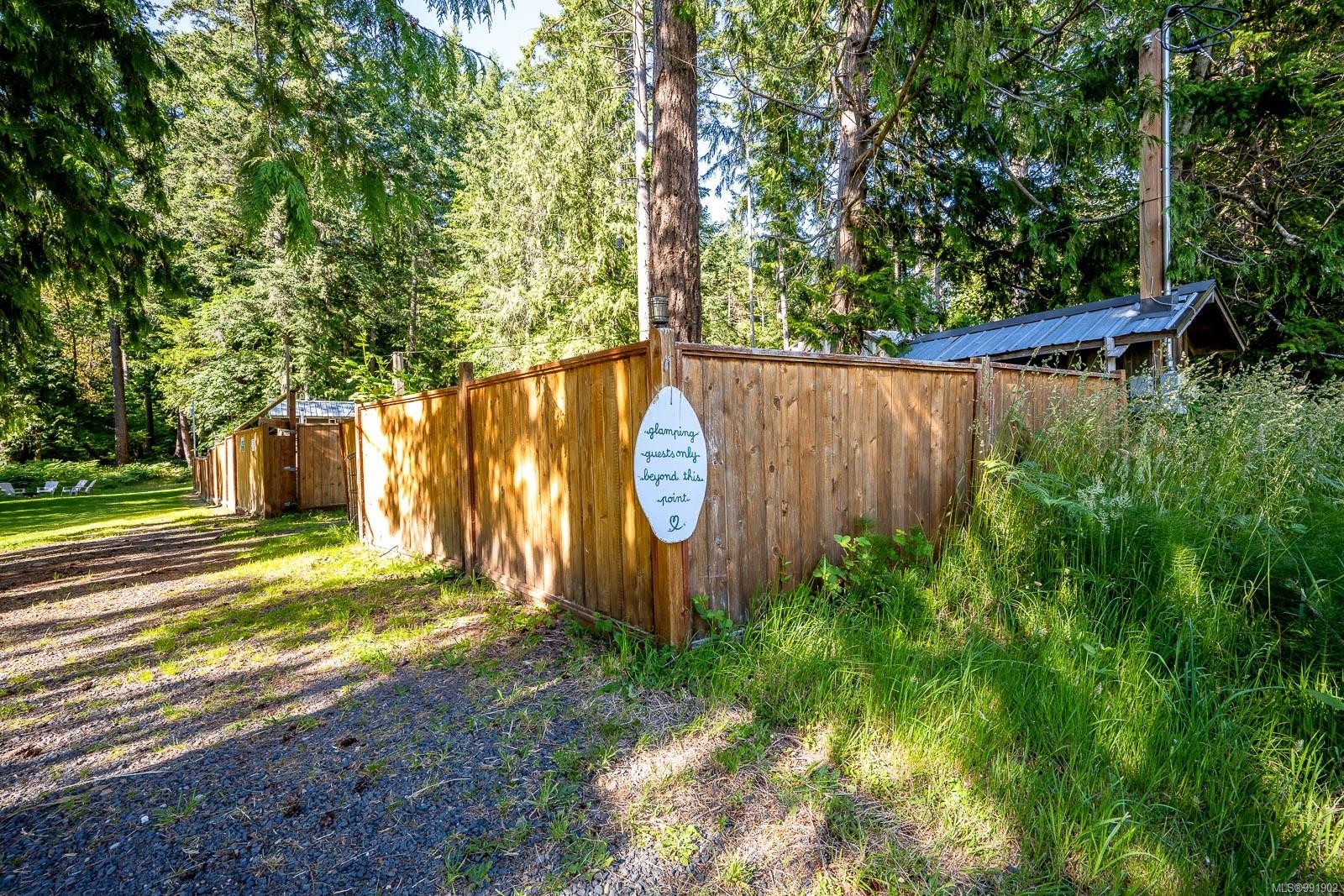









1885


Central

Rd,
Hornby Island,




BC
V0R 1Z0

