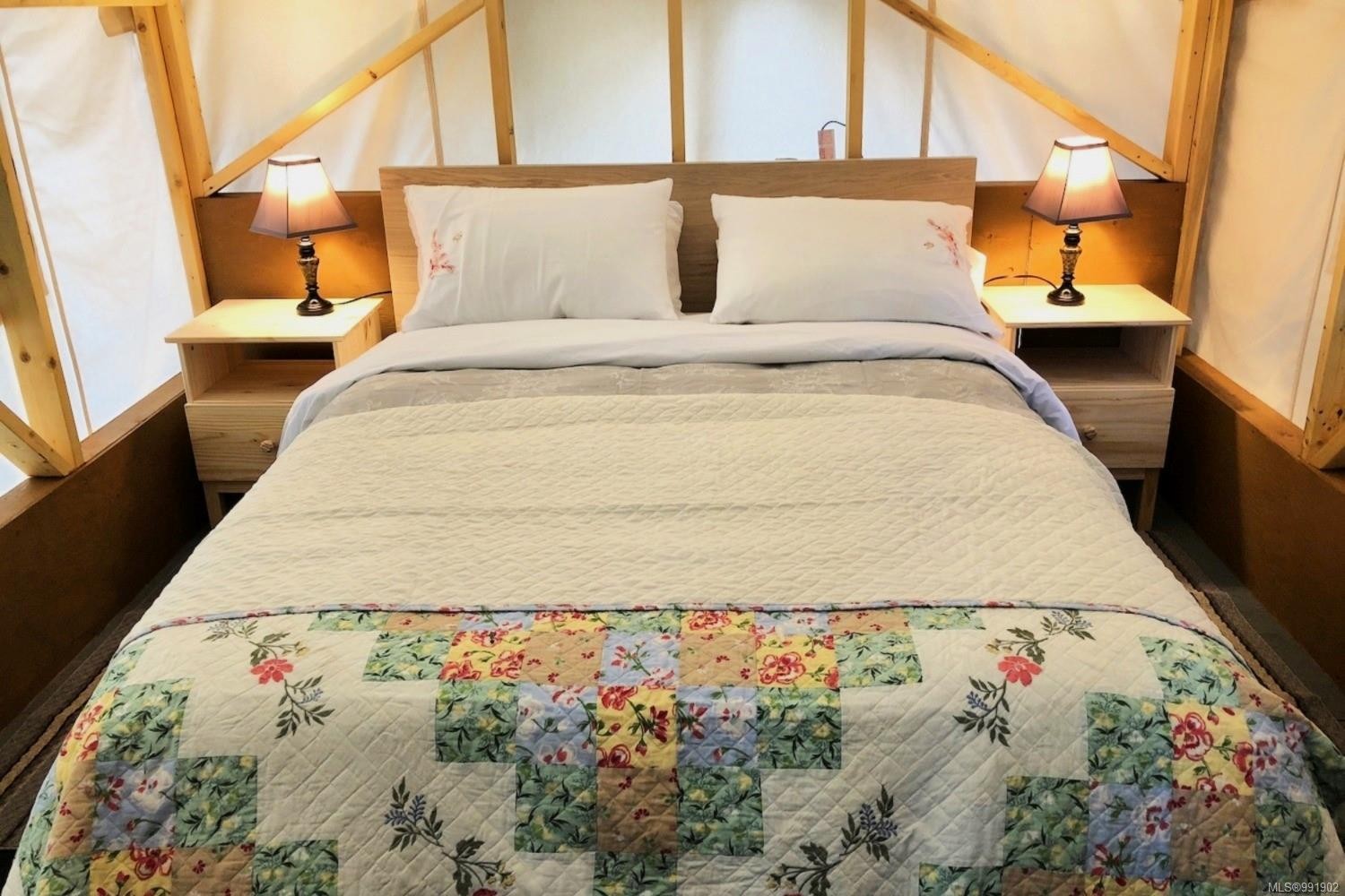









1885


Central

Rd,
Hornby Island,




BC
V0R 1Z0

