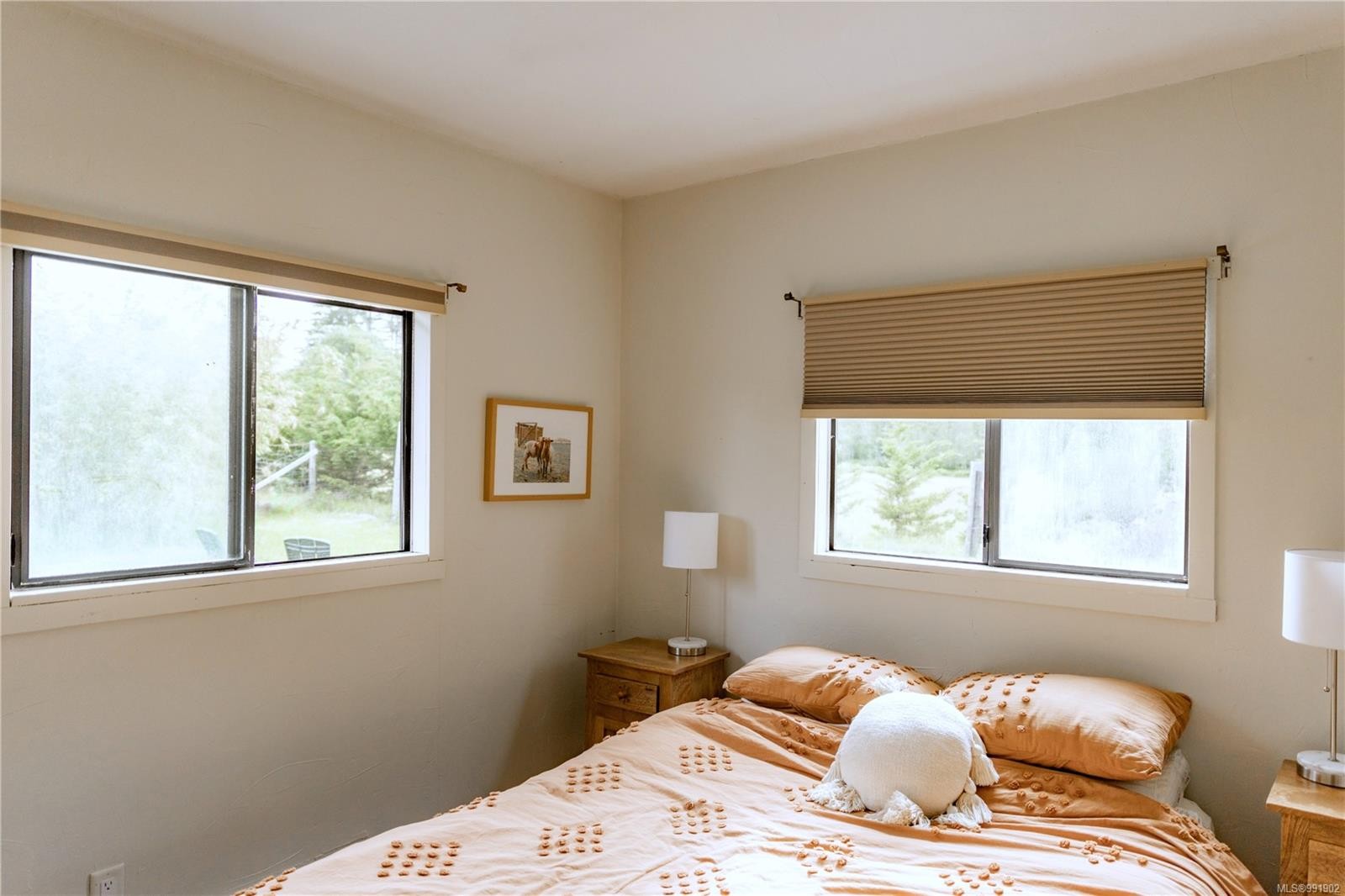 









1885


Central

Rd,
Hornby Island,




BC
V0R 1Z0

