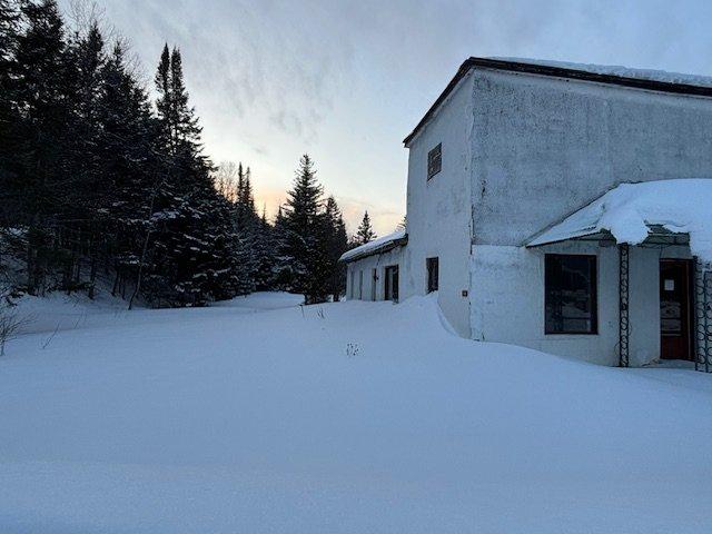 









1090


Ch. de la Rivière

,
Sainte-Agathe-des-Monts,







QC
J8C0X8

