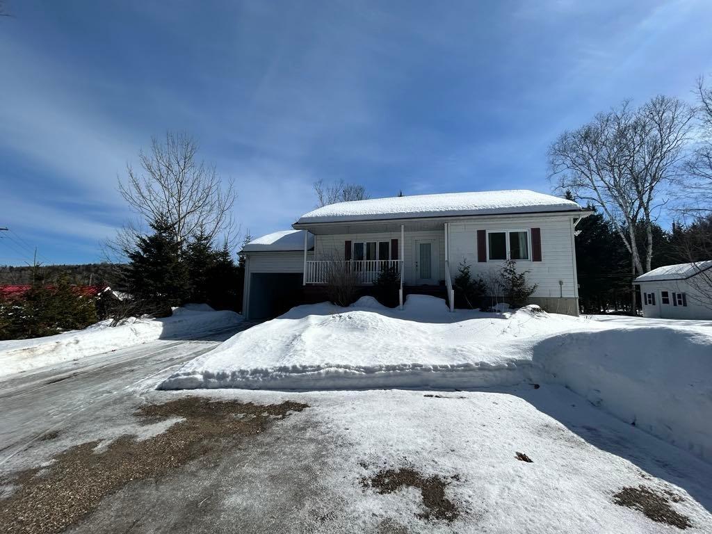 









155

 - A


Route 323

,
Brébeuf,




QC
J0T1B0

