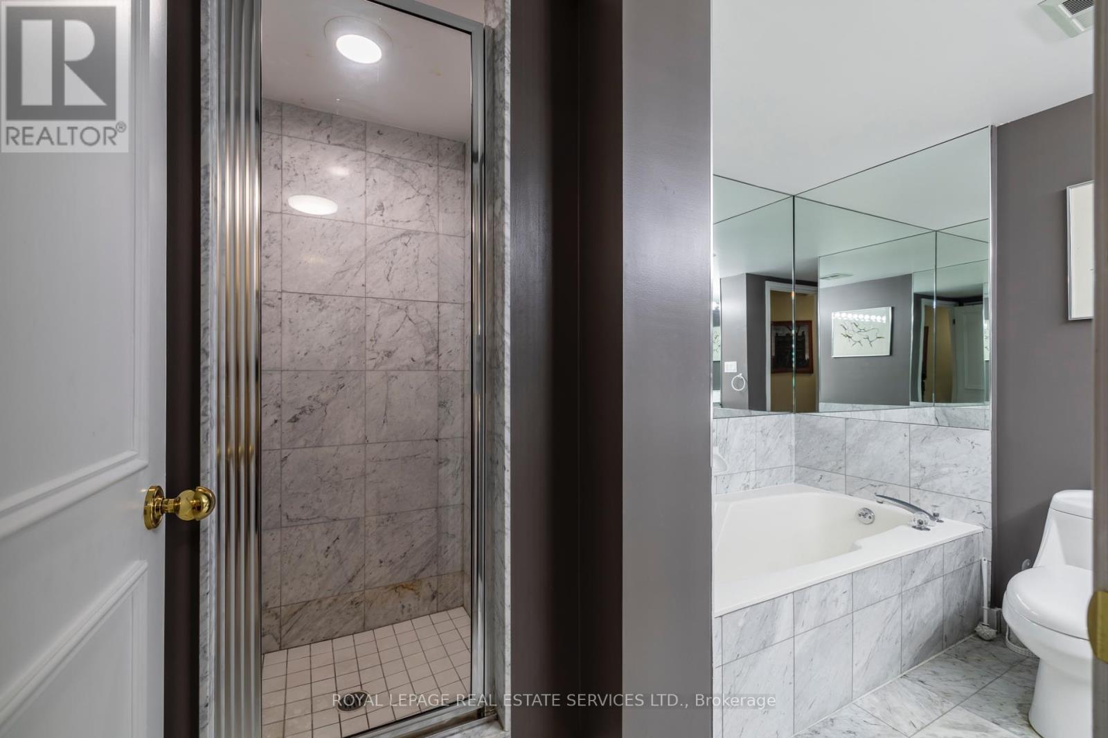 












2104 - 1 PALACE PIER COURT

,
Toronto,




Ontario
M8V3W9

