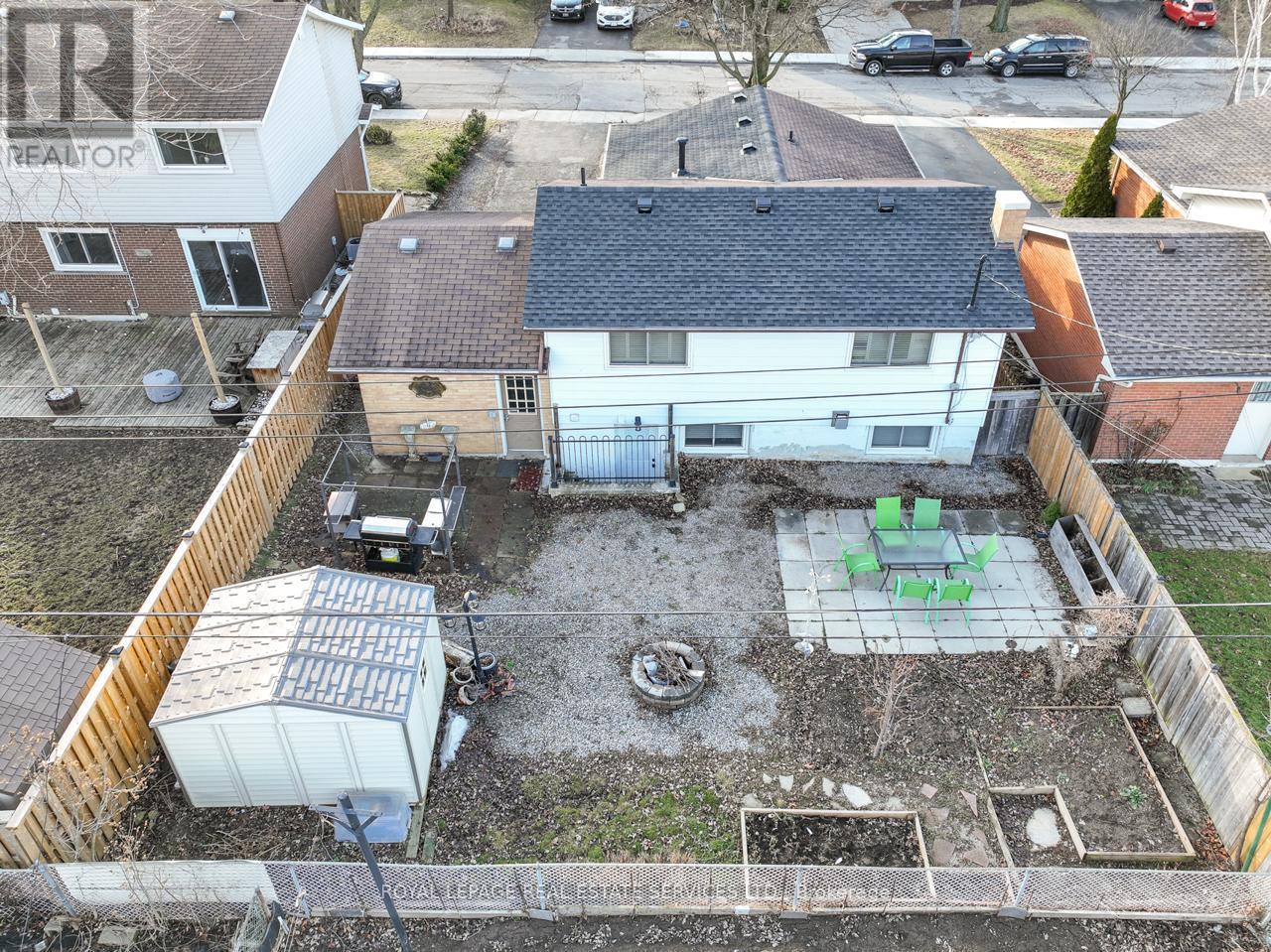 












99 MOUNTBATTEN DRIVE

,
Hamilton,




Ontario
L9C3V6

