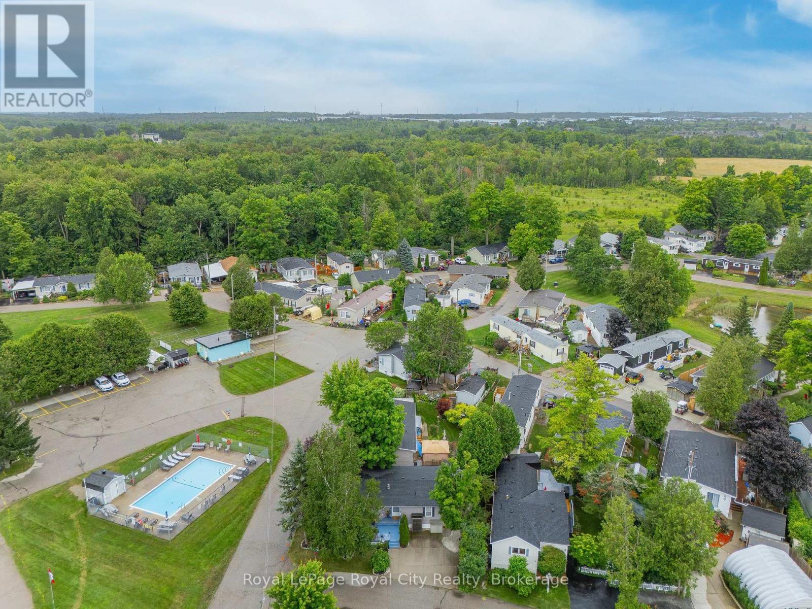 












40 BULLFROG DRIVE

,
Puslinch,




Ontario
N0B2J0

