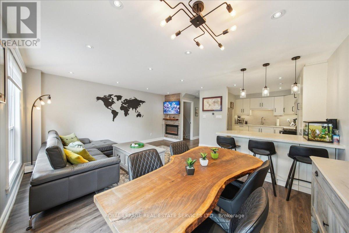 












1 - 660 OXFORD ROAD

,
Burlington,




Ontario
L7N3M1

