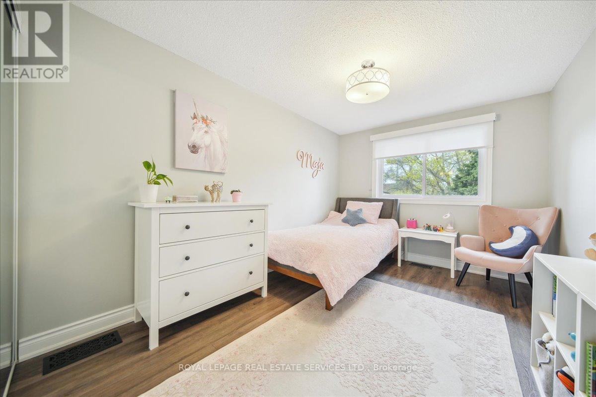












1 - 660 OXFORD ROAD

,
Burlington,




Ontario
L7N3M1

