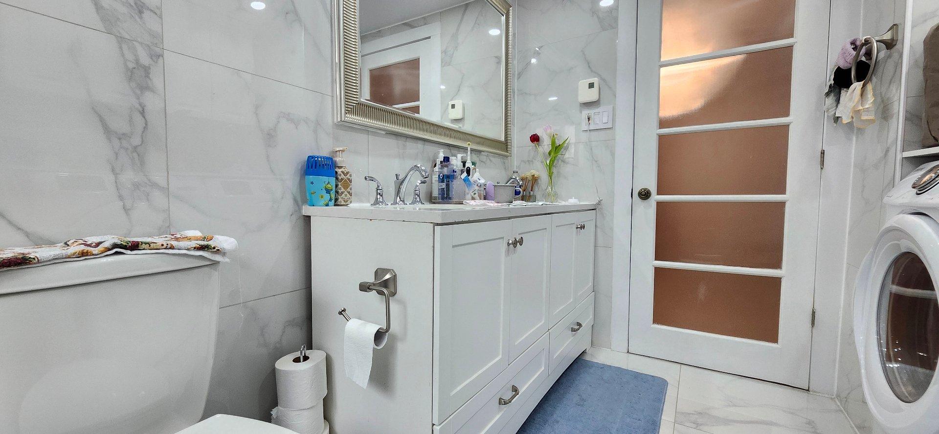 









6075


Rue Rina-Lasnier

,
Montréal (Saint-Léonard),




QC
H1T1R5

