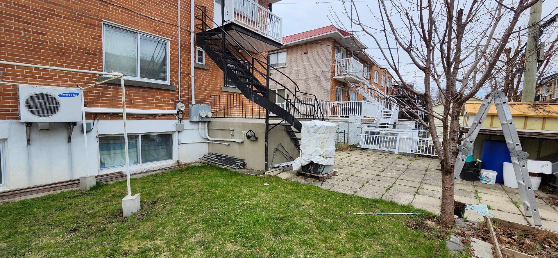 









6075


Rue Rina-Lasnier

,
Montréal (Saint-Léonard),




QC
H1T1R5

