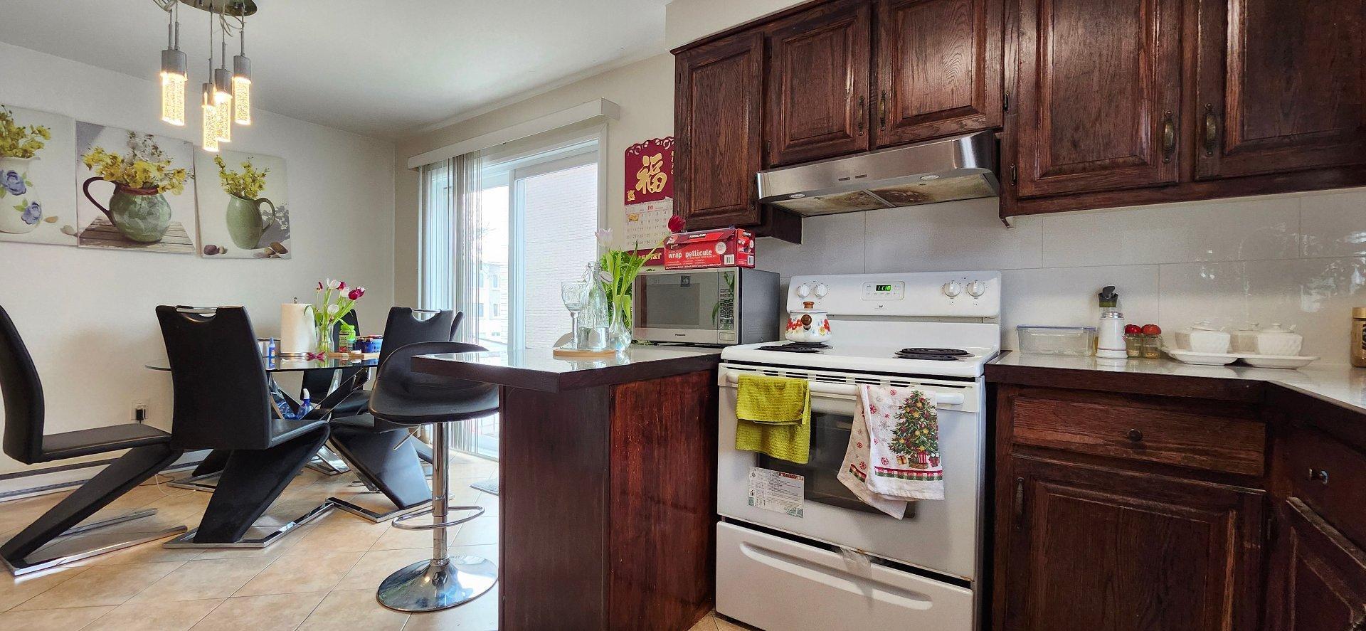 









6075


Rue Rina-Lasnier

,
Montréal (Saint-Léonard),




QC
H1T1R5

