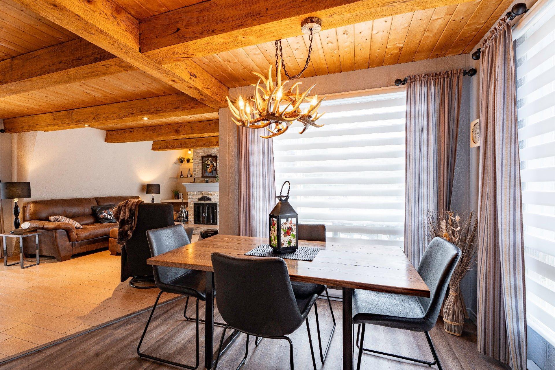









105


Rue des Chênes

,
Orford,




QC
J1X7A6


