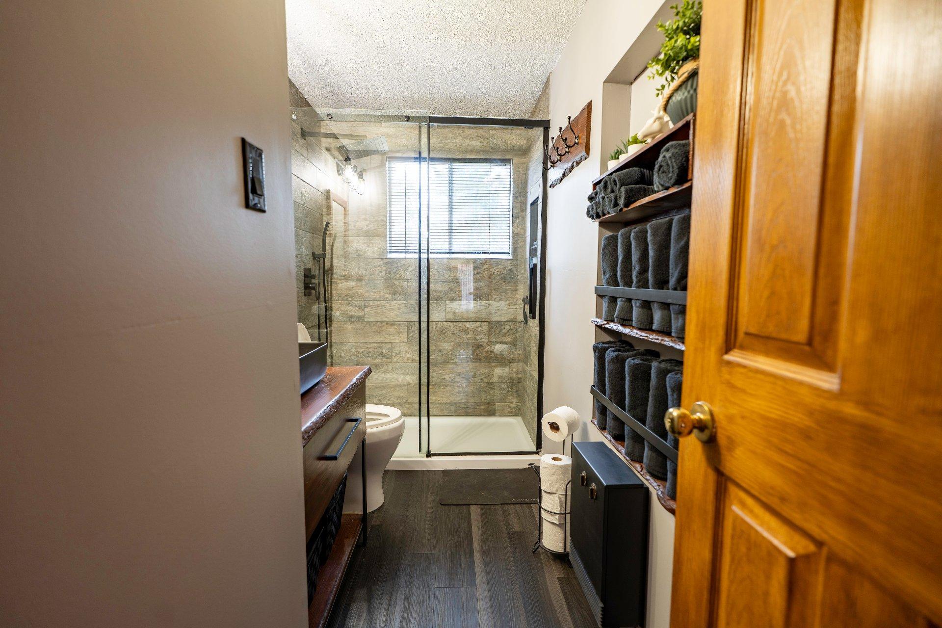 









105


Rue des Chênes

,
Orford,




QC
J1X7A6

