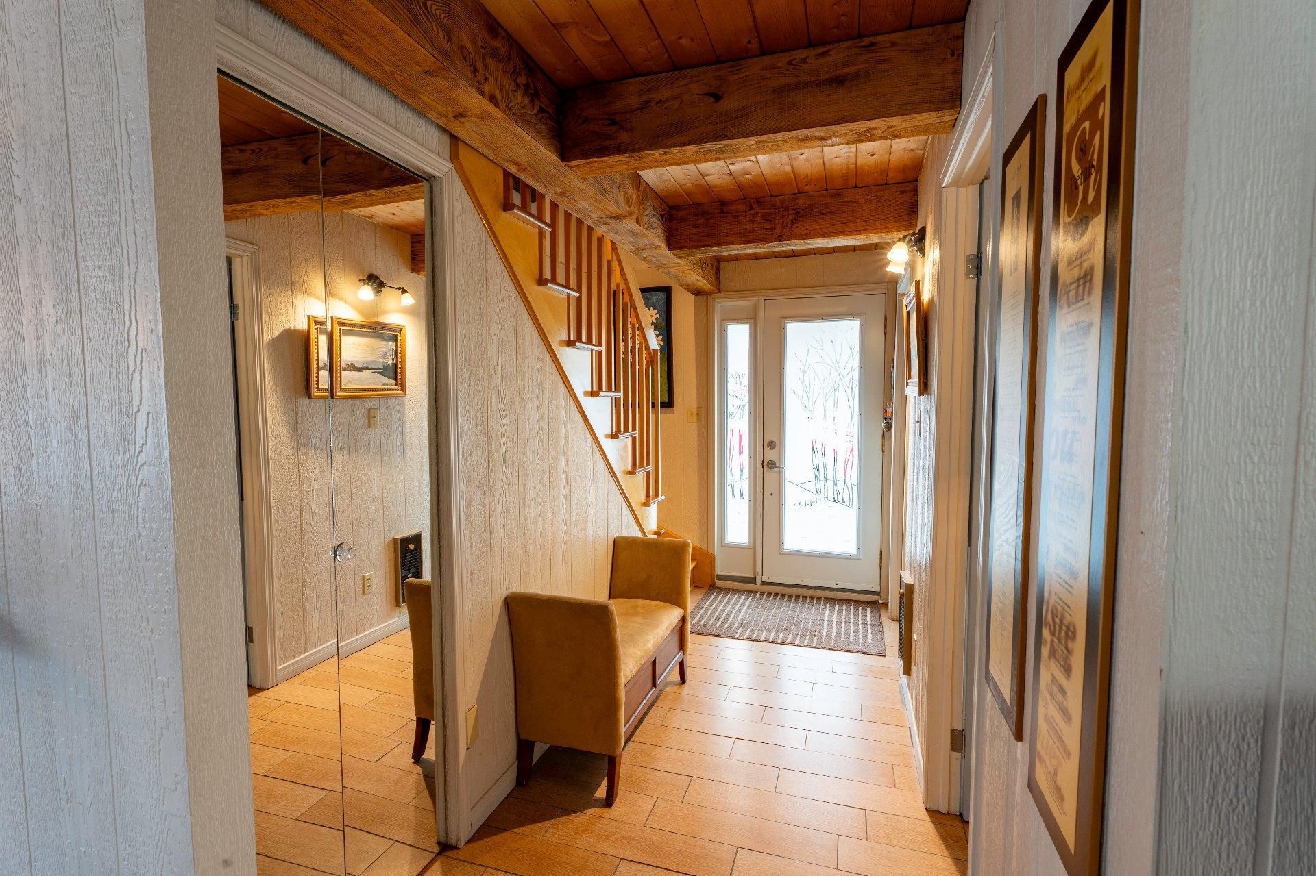 









105


Rue des Chênes

,
Orford,




QC
J1X7A6

