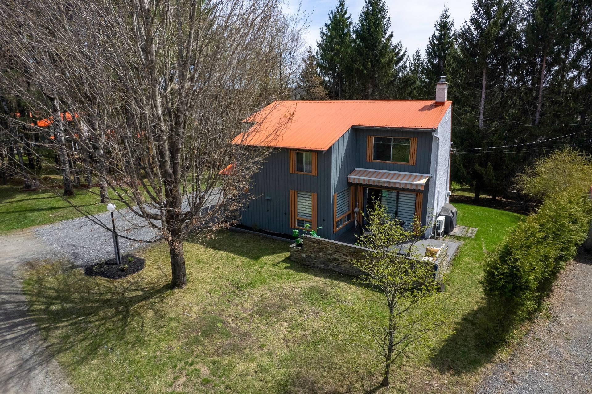 









105


Rue des Chênes

,
Orford,




QC
J1X7A6

