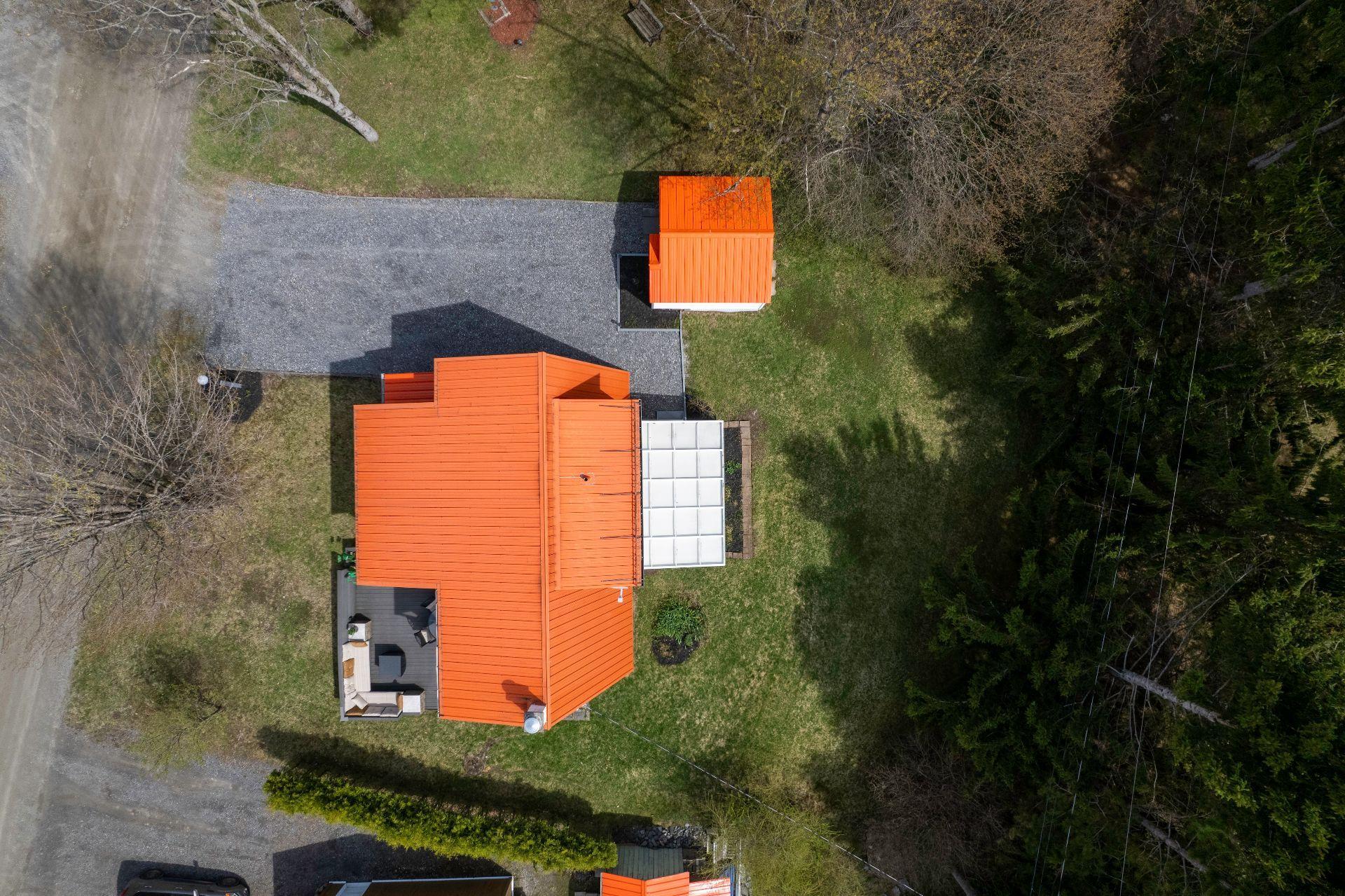









105


Rue des Chênes

,
Orford,




QC
J1X7A6


