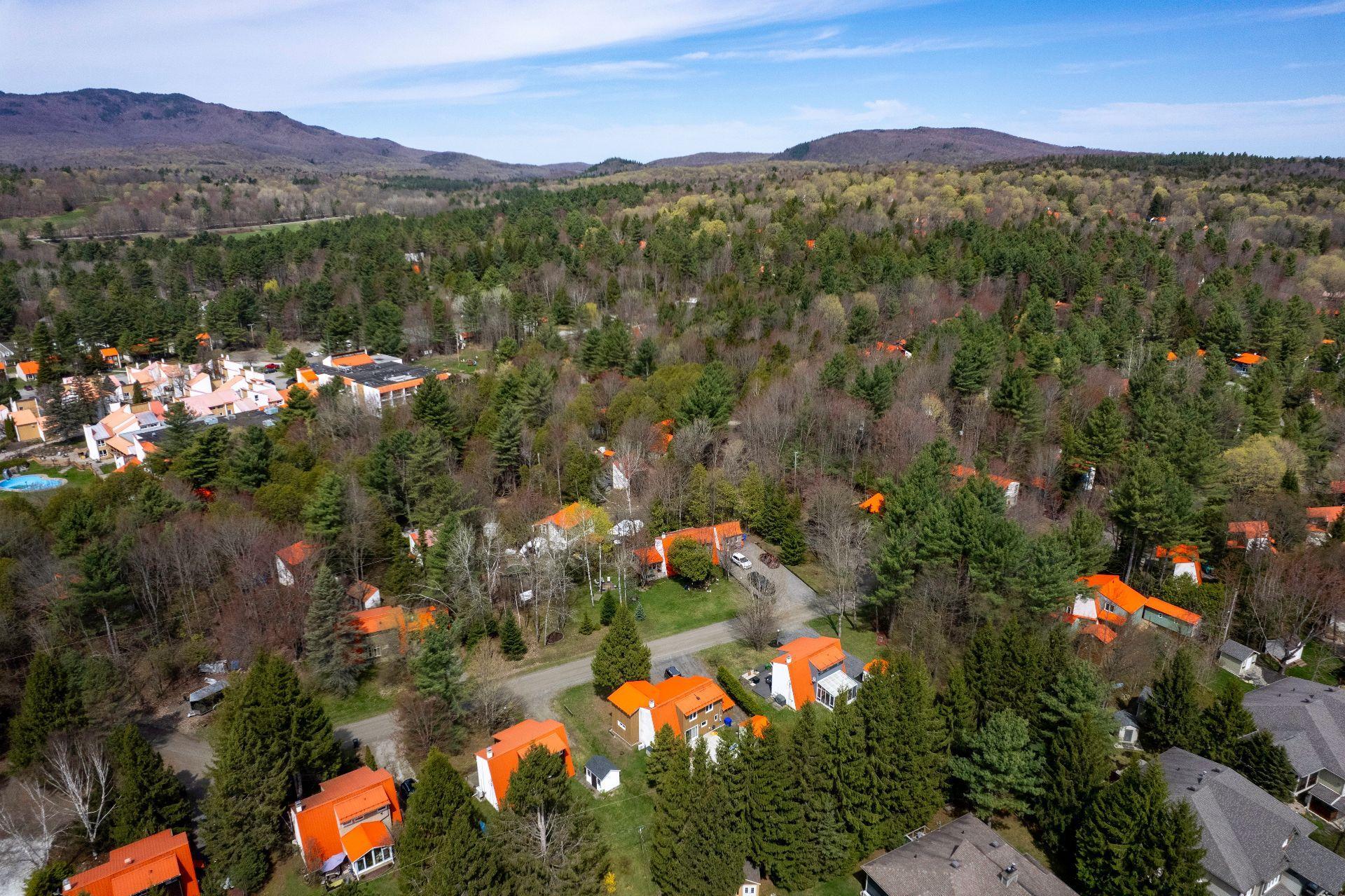 









105


Rue des Chênes

,
Orford,




QC
J1X7A6


