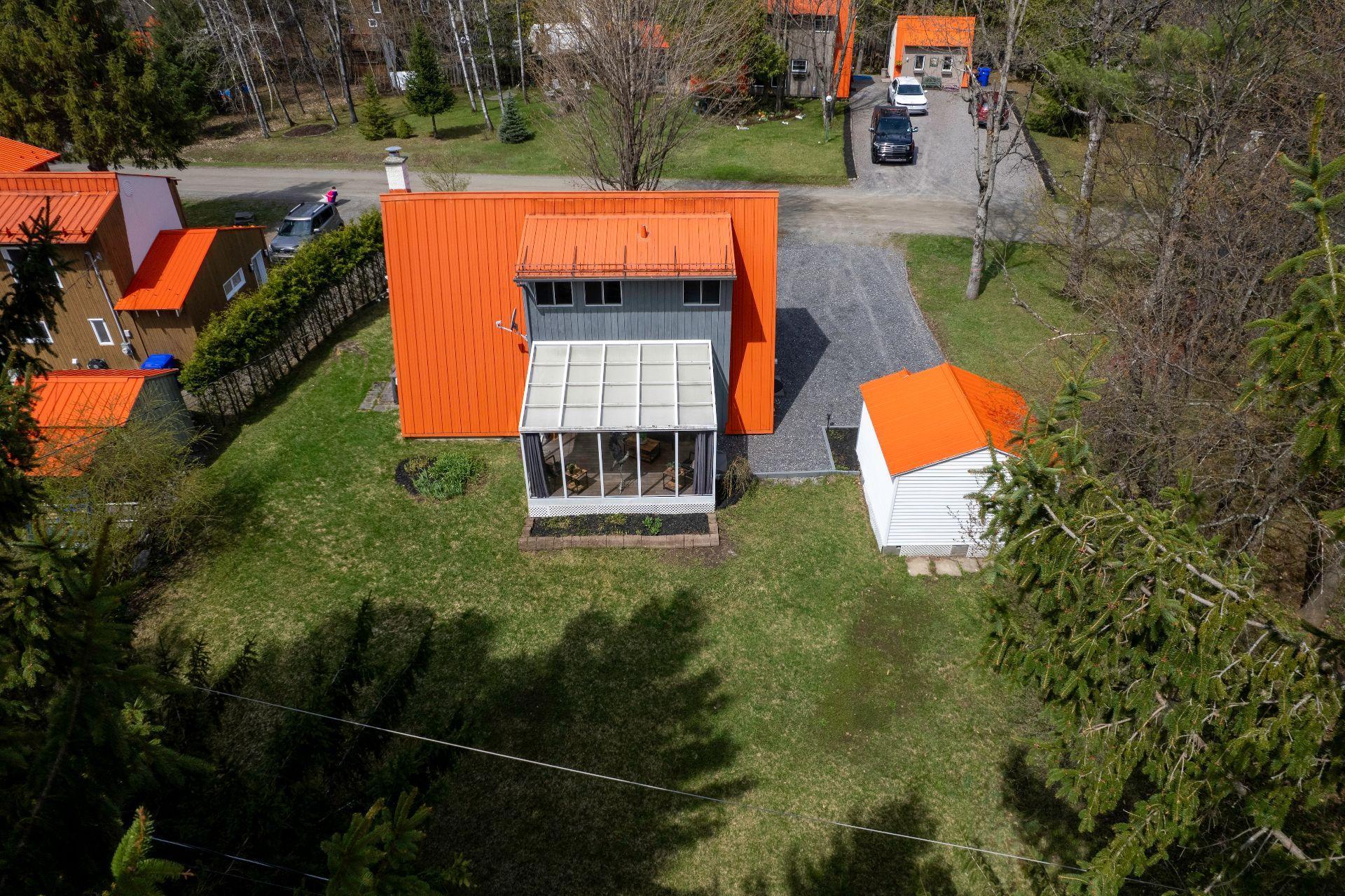 









105


Rue des Chênes

,
Orford,




QC
J1X7A6

