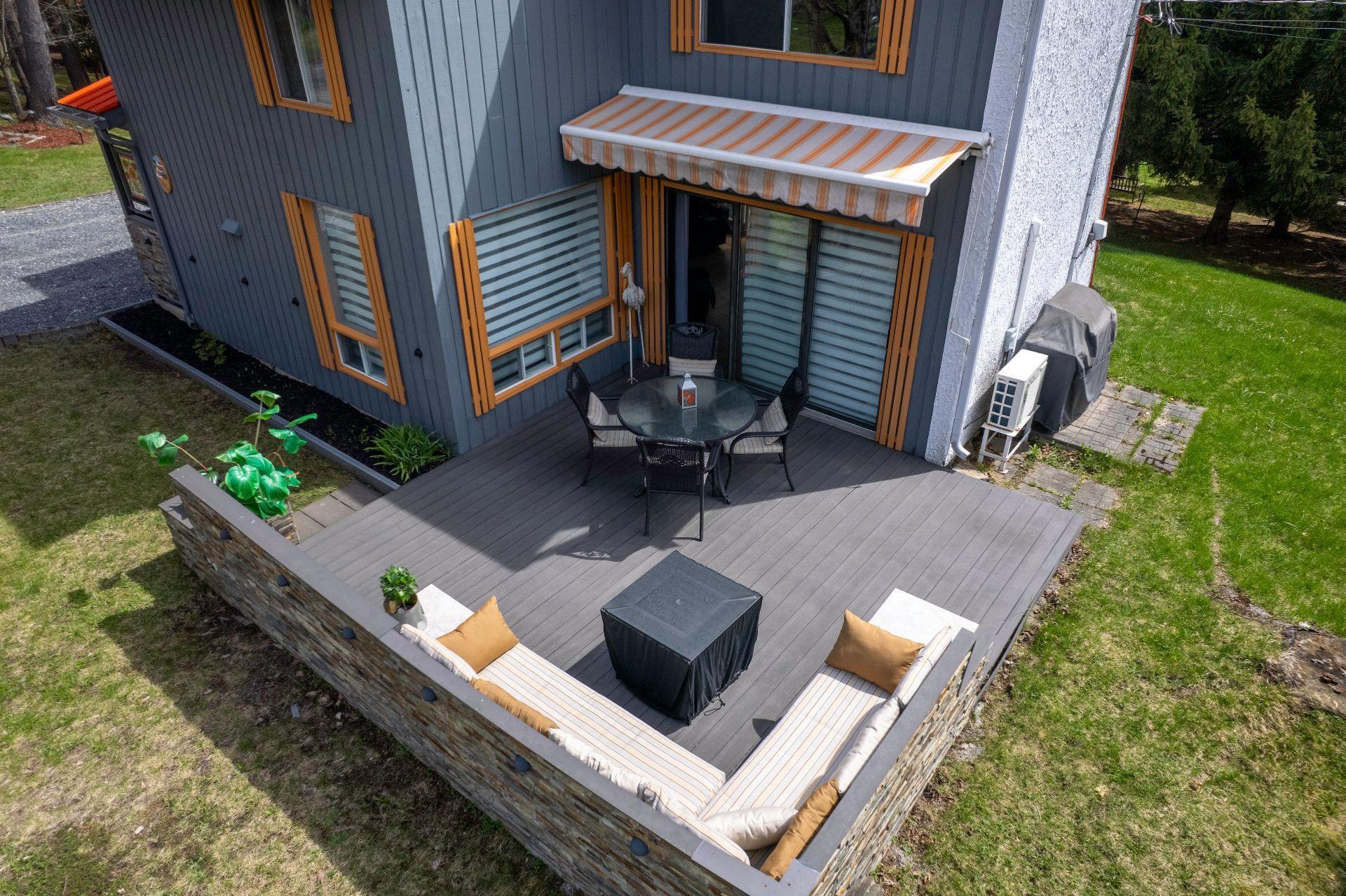 









105


Rue des Chênes

,
Orford,




QC
J1X7A6

