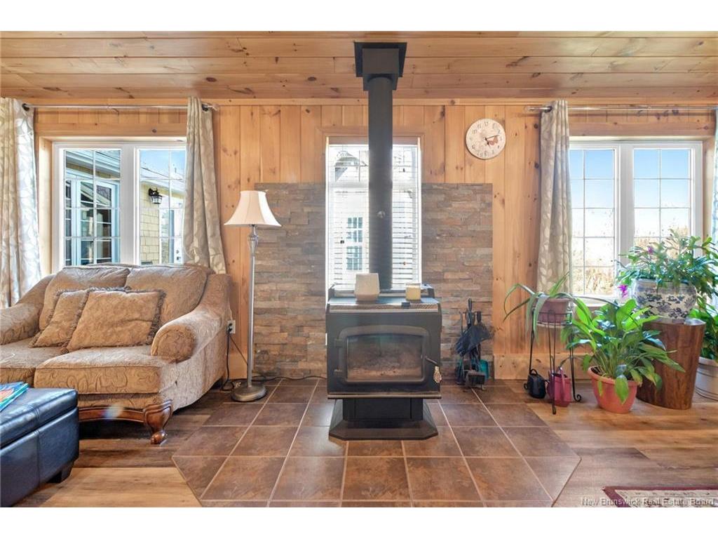 









1937


Melanson

RD,
Lakeville,




NB
E1H 2C6

