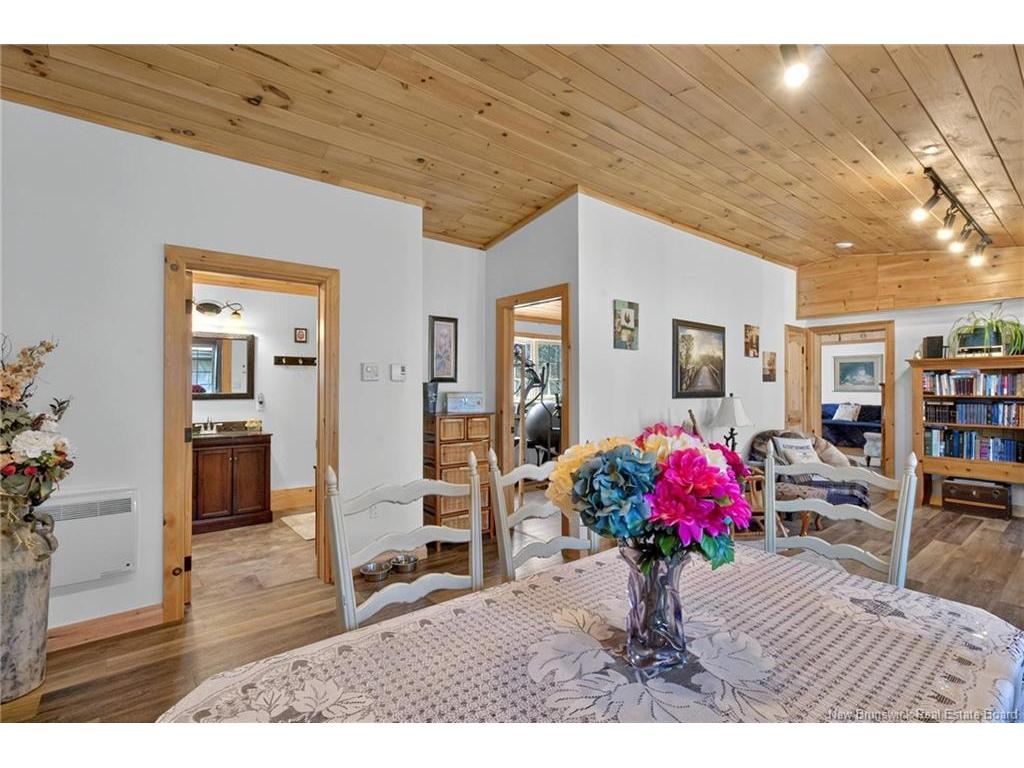 









1937


Melanson

RD,
Lakeville,




NB
E1H 2C6

