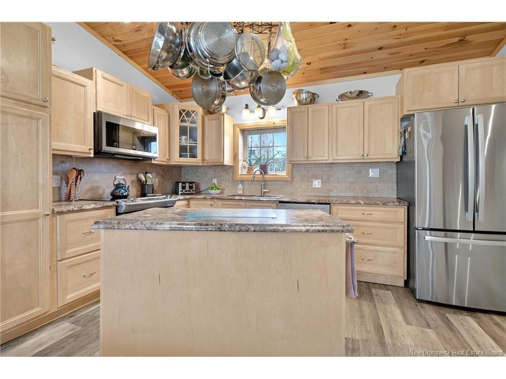 









1937


Melanson

RD,
Lakeville,




NB
E1H 2C6

