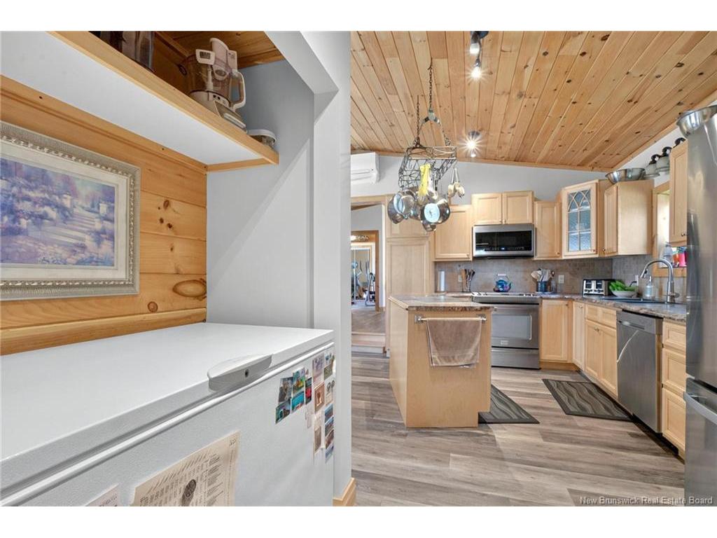 









1937


Melanson

RD,
Lakeville,




NB
E1H 2C6

