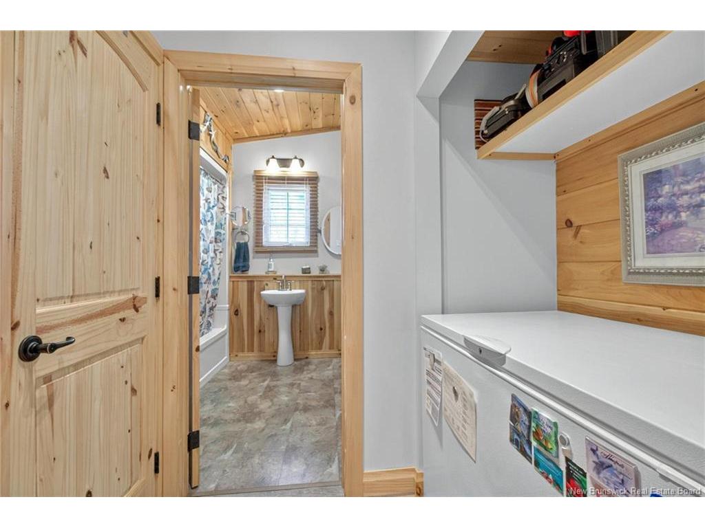 









1937


Melanson

RD,
Lakeville,




NB
E1H 2C6

