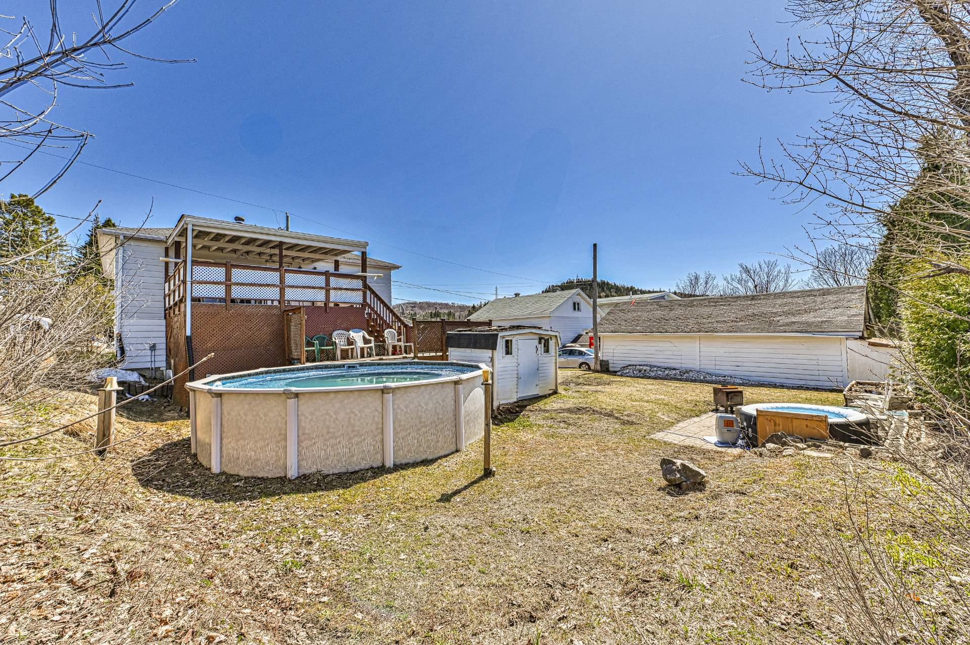 









588Z

 - 590Z


Rue Lajeunesse

,
Sainte-Agathe-des-Monts,




QC
J8C2Y6


