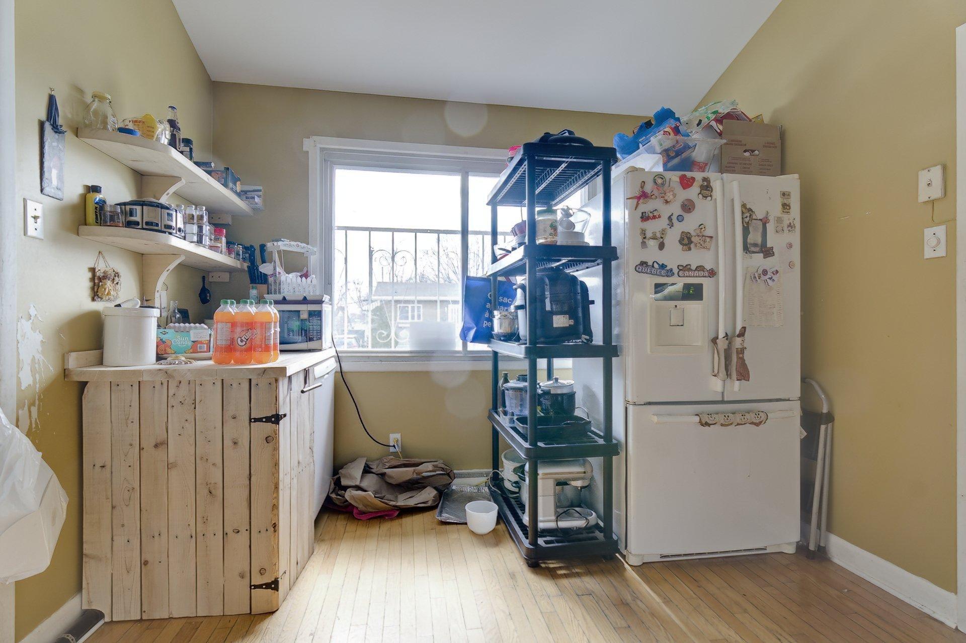 









1929


Rue Gérard

,
Laval (Chomedey),




QC
H7T1N2


