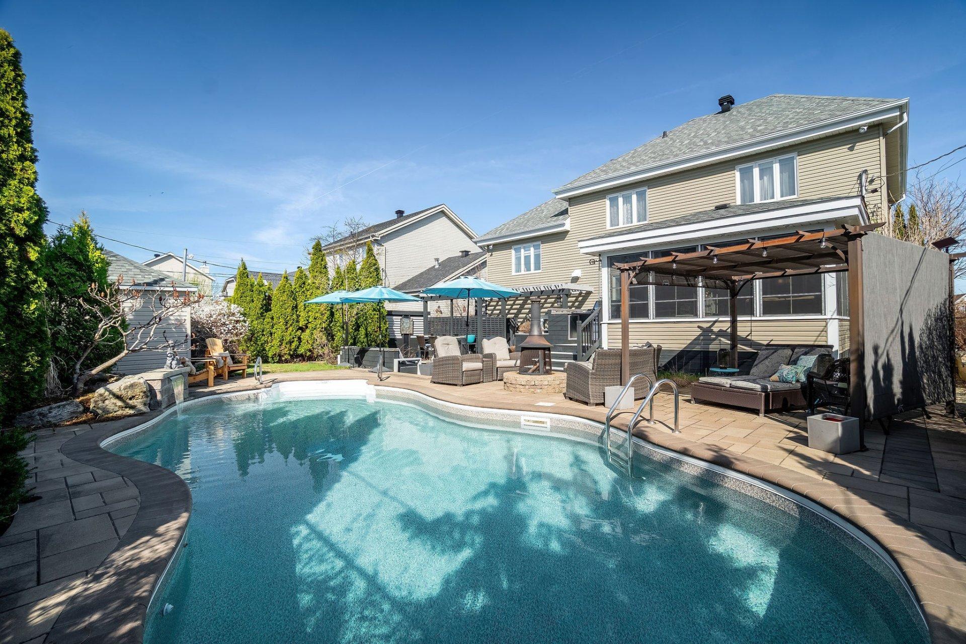 









111


Rue Thibert

,
Saint-Constant,




QC
J5A2S4

