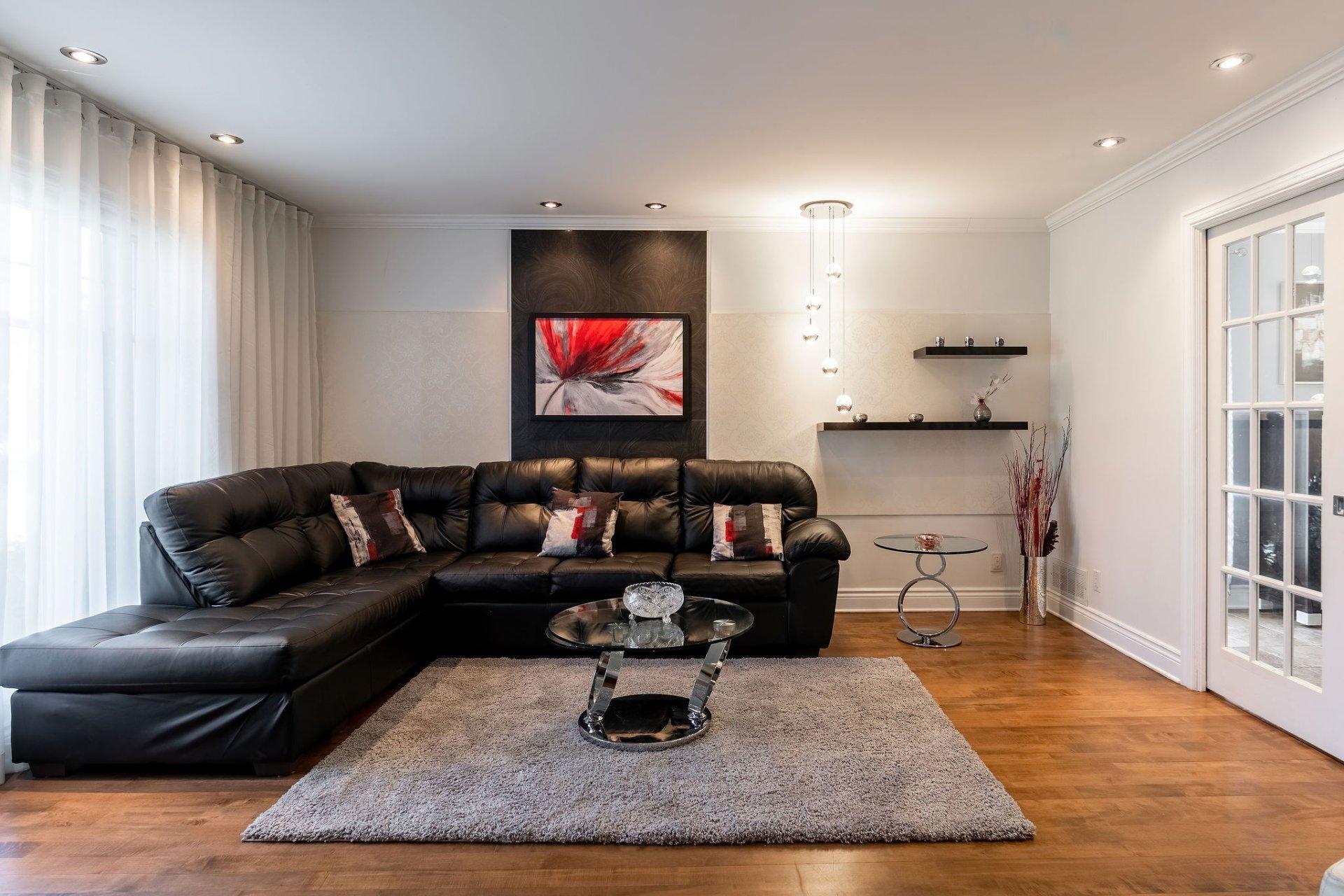 









111


Rue Thibert

,
Saint-Constant,




QC
J5A2S4

