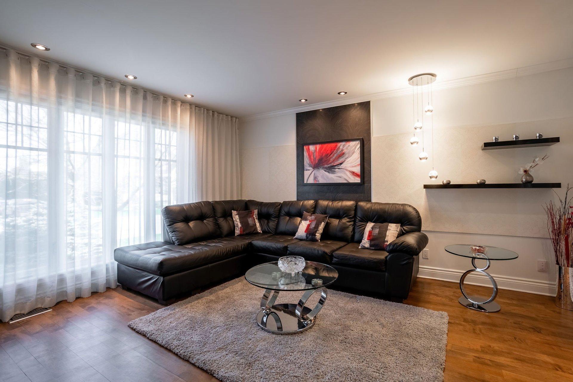 









111


Rue Thibert

,
Saint-Constant,




QC
J5A2S4

