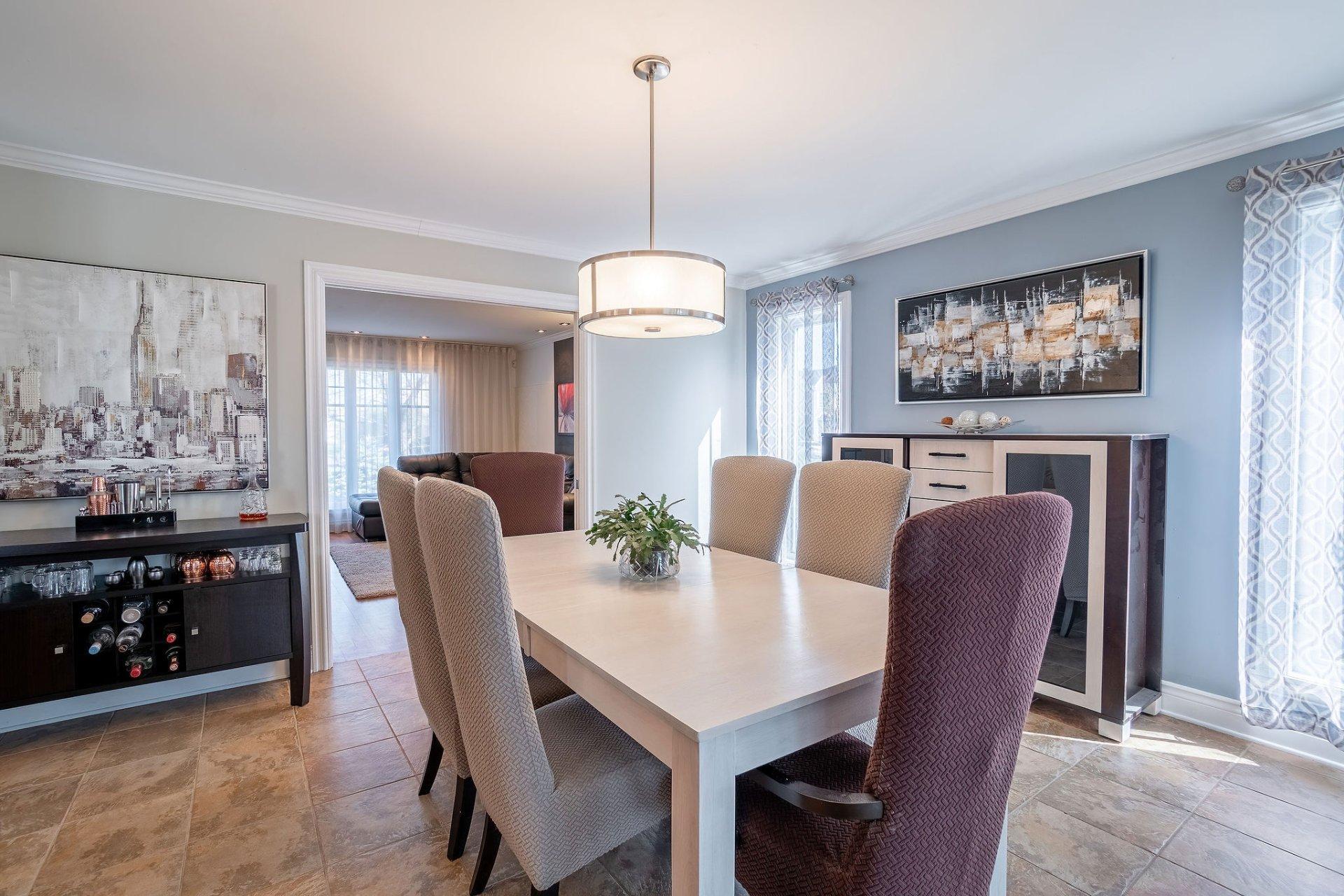 









111


Rue Thibert

,
Saint-Constant,




QC
J5A2S4

