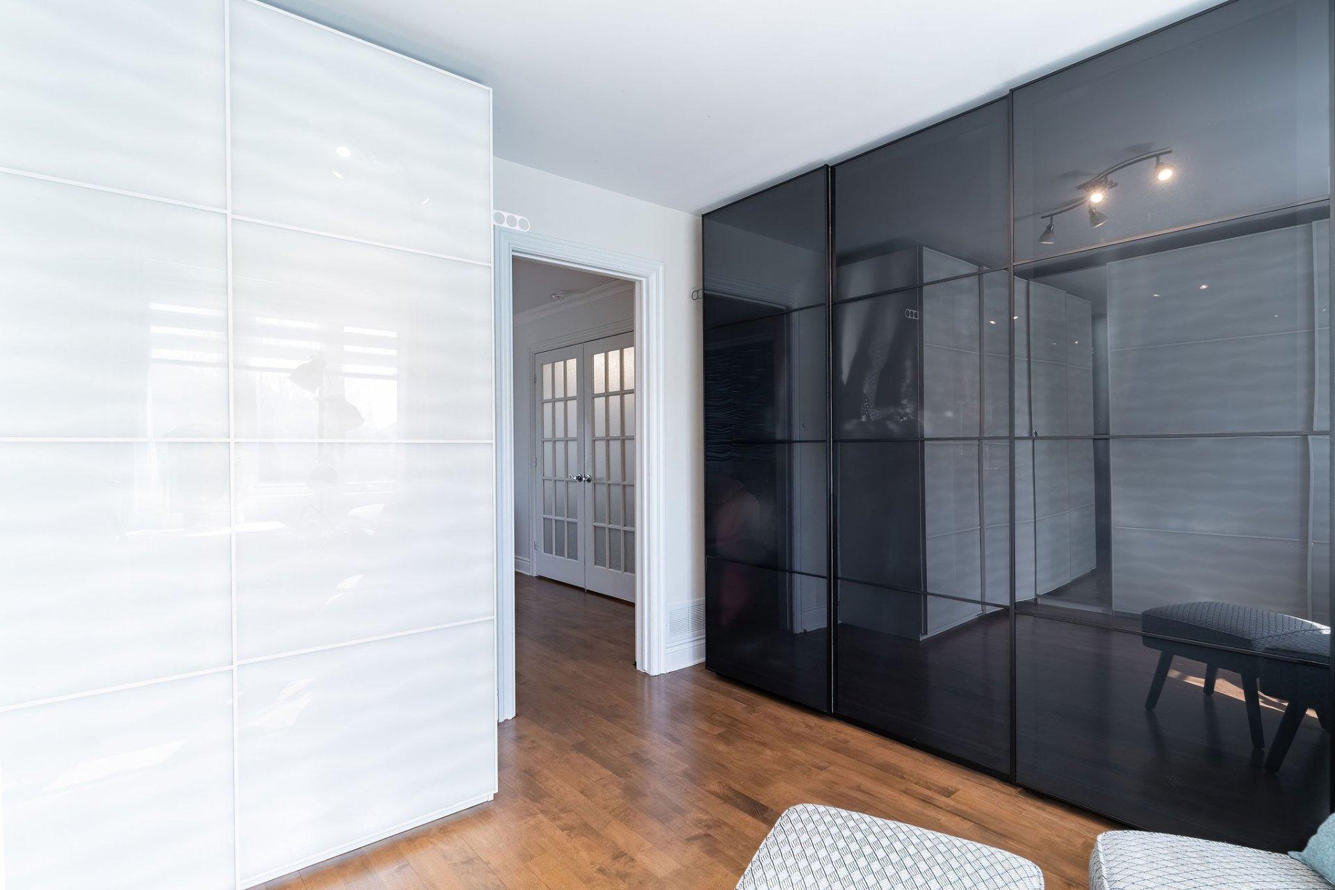 









111


Rue Thibert

,
Saint-Constant,




QC
J5A2S4

