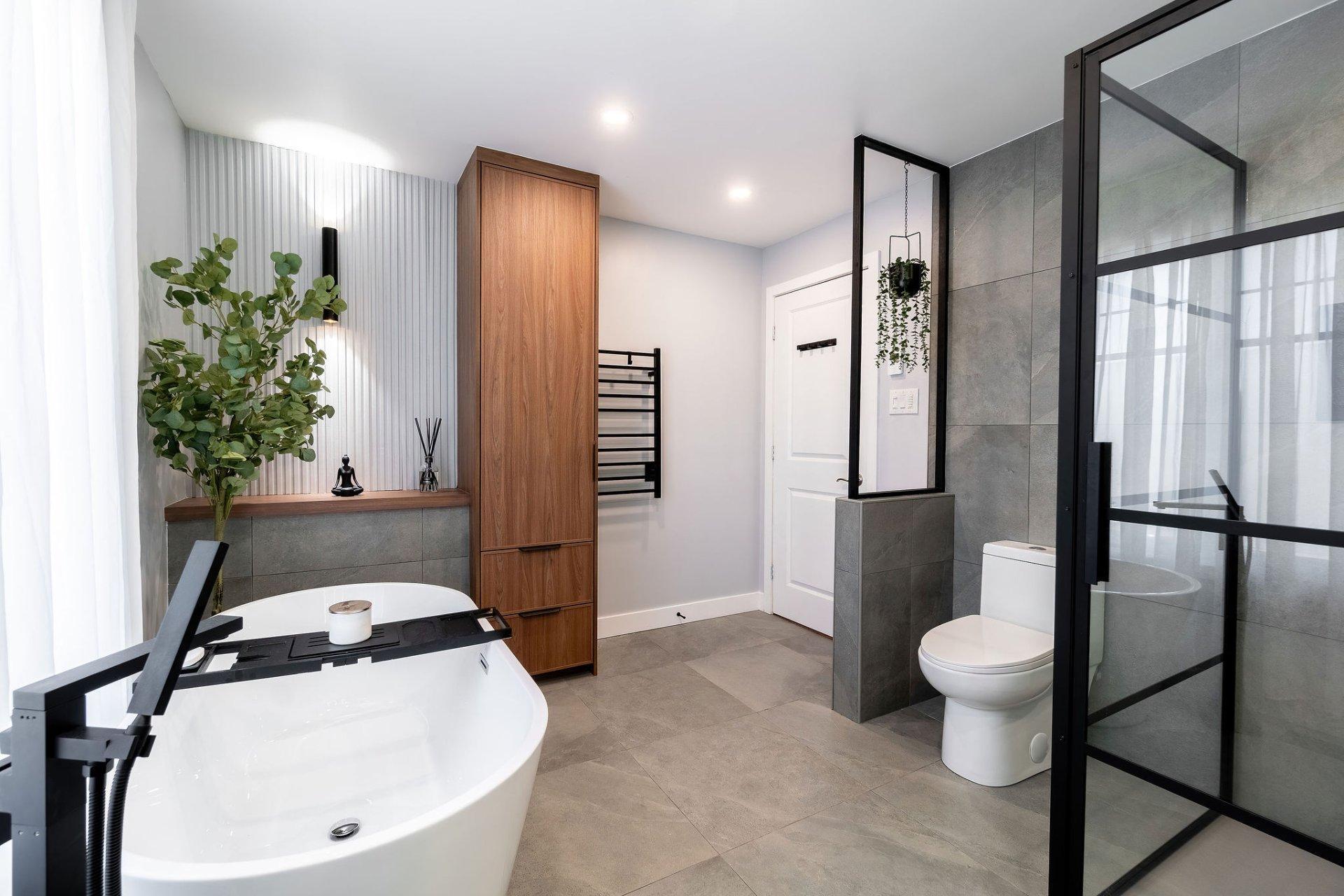 









111


Rue Thibert

,
Saint-Constant,




QC
J5A2S4


