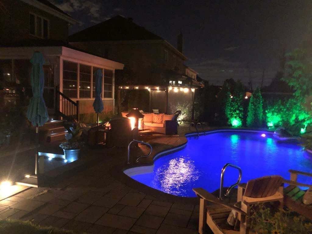 









111


Rue Thibert

,
Saint-Constant,




QC
J5A2S4

