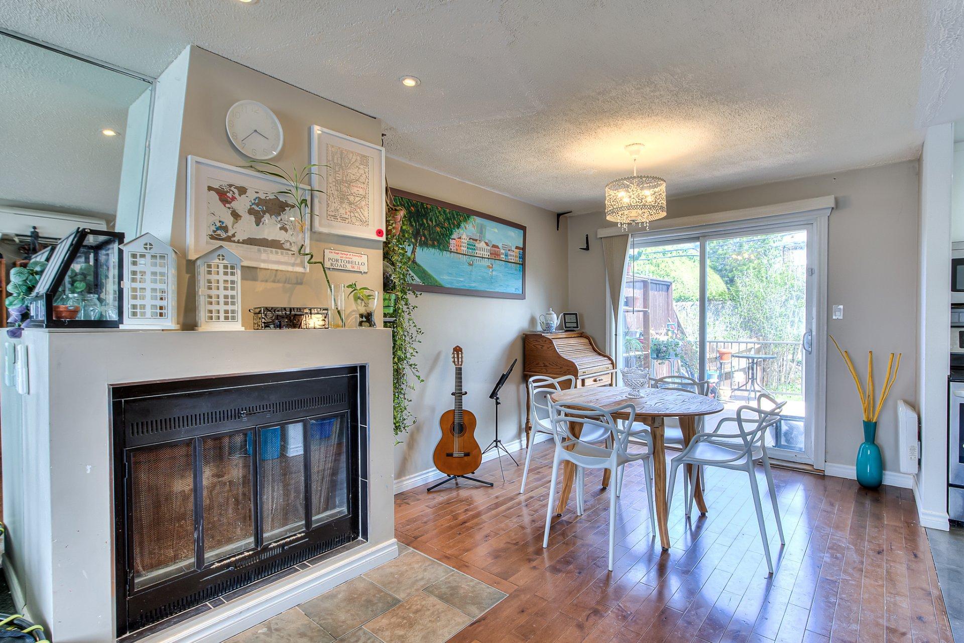 









534


Rue de Megève

,
Laval (Laval-des-Rapides),




QC
H7N5G3

