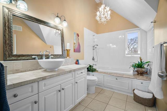 









62


4th

AVE,
Gimli,




MB
R0C 1B0

