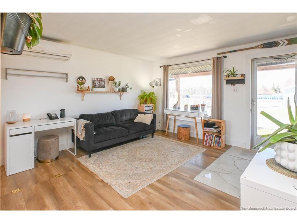 









3180


Alcide

ST,
Tracadie,




NB
E1X 1A5

