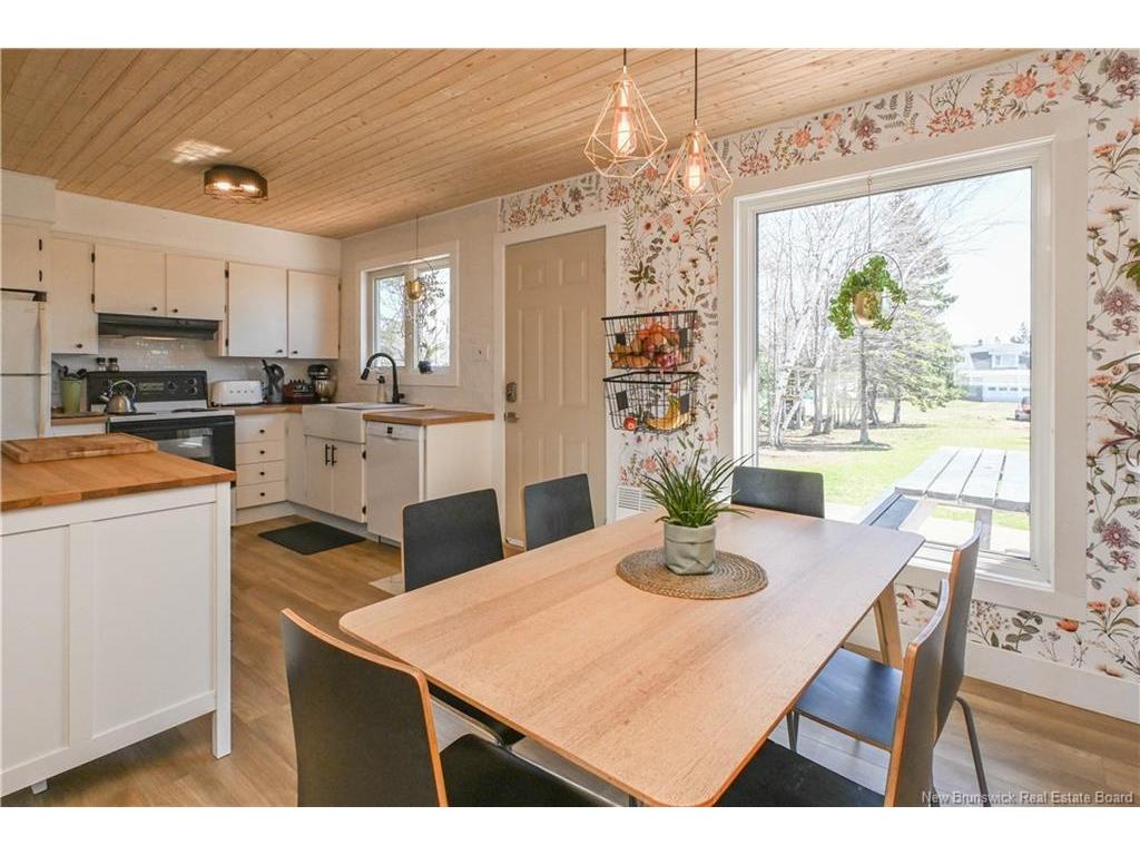 









3180


Alcide

ST,
Tracadie,




NB
E1X 1A5

