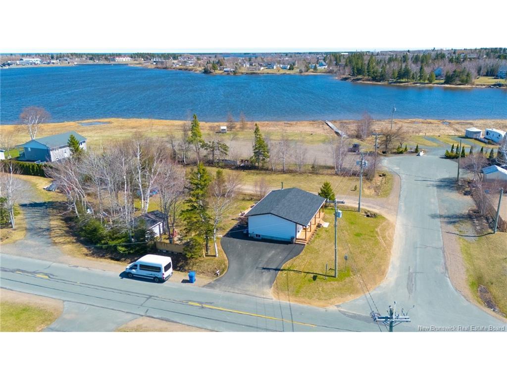 









3180


Alcide

ST,
Tracadie,




NB
E1X 1A5

