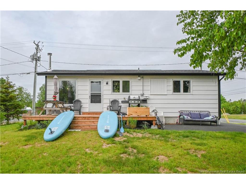 









3180


Alcide

ST,
Tracadie,




NB
E1X 1A5

