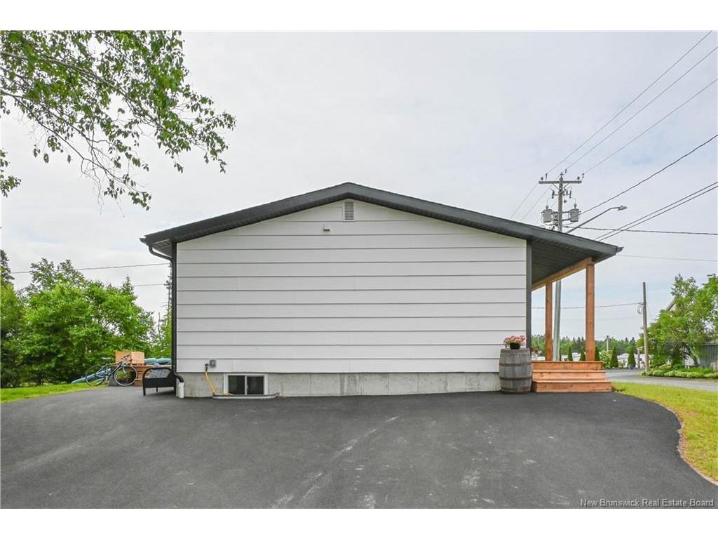 









3180


Alcide

ST,
Tracadie,




NB
E1X 1A5

