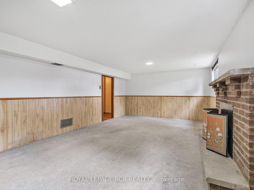 









43


Mitchell

Avenue,
New Tecumseth,




ON
L9R 1C2

