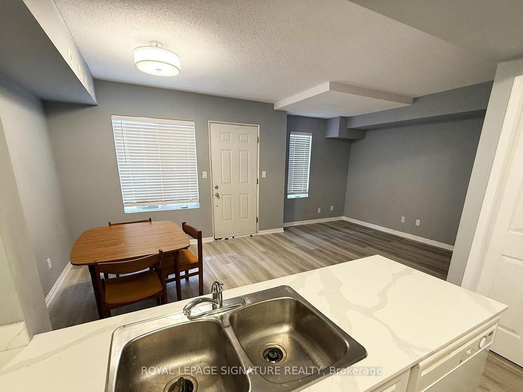 









3045


Finch

Avenue West, 1030,
Toronto,




ON
M9M 0A5

