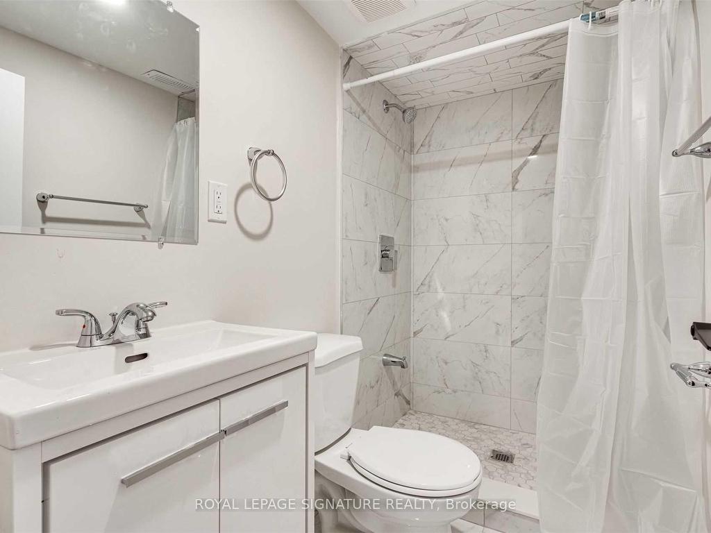 









487


Brucedale

Avenue East, LOWER,
Hamilton,




ON
L8V 1P1

