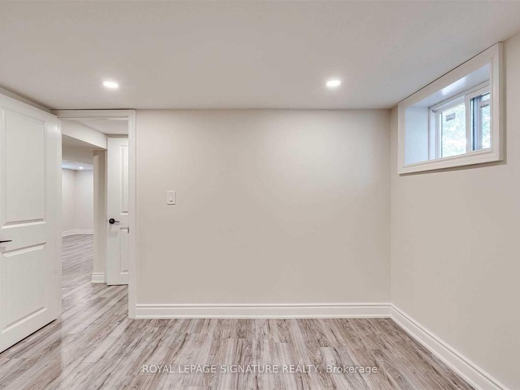 









487


Brucedale

Avenue East, LOWER,
Hamilton,




ON
L8V 1P1

